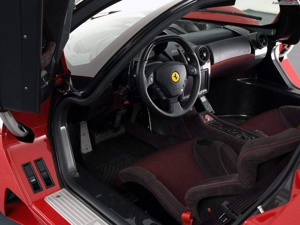 Pininfarina Ferrari P4/5 (2006),  ajouté par destroyeur