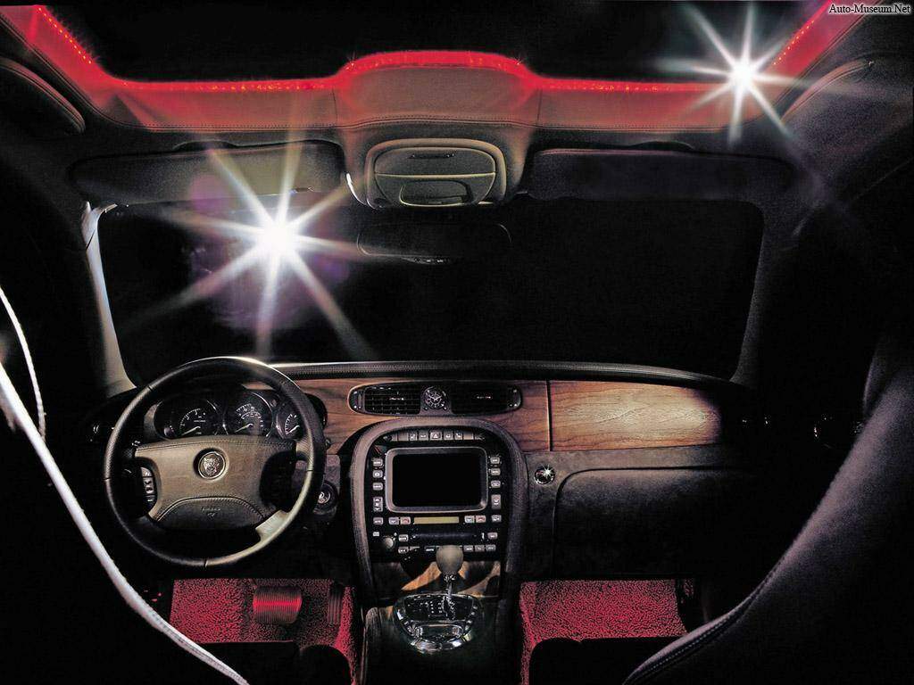 Jaguar Concept Eight (2004),  ajouté par MissMP