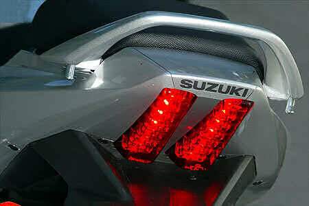 Suzuki SV 1000 S (2003-2007),  ajouté par nothing