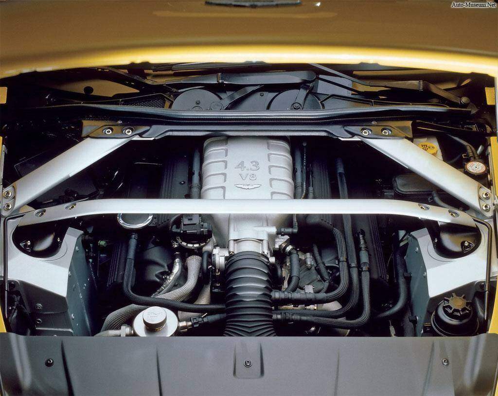 Aston Martin V8 Vantage (2005-2008),  ajouté par nicolasv94