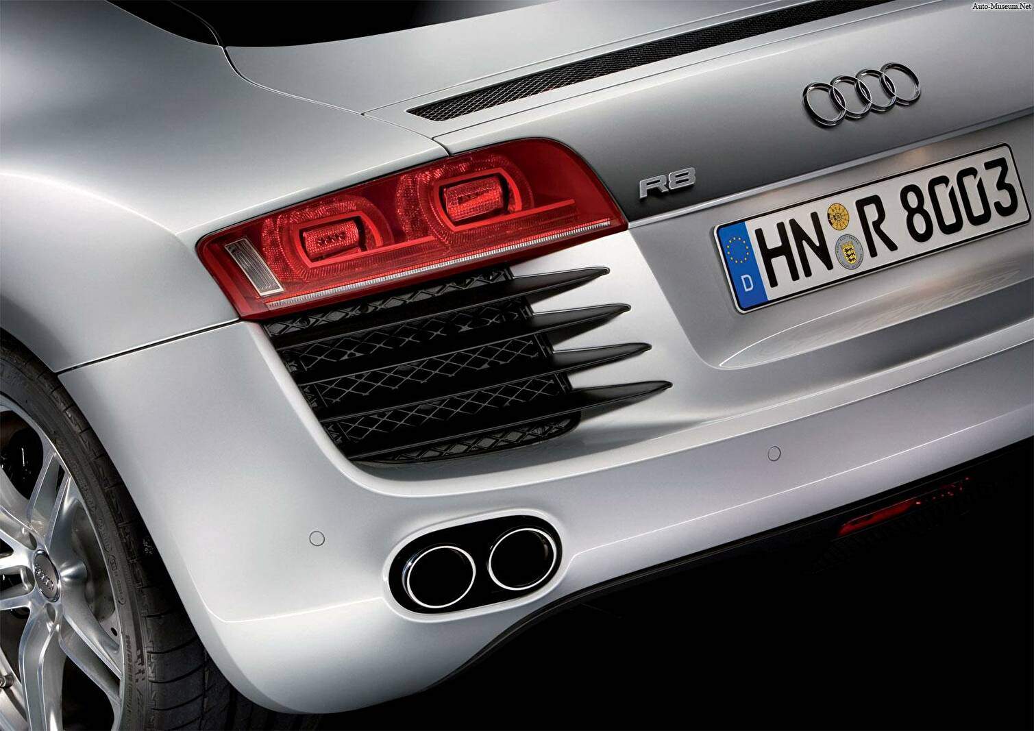 Audi R8 (42) (2007-2011),  ajouté par nicolasv94