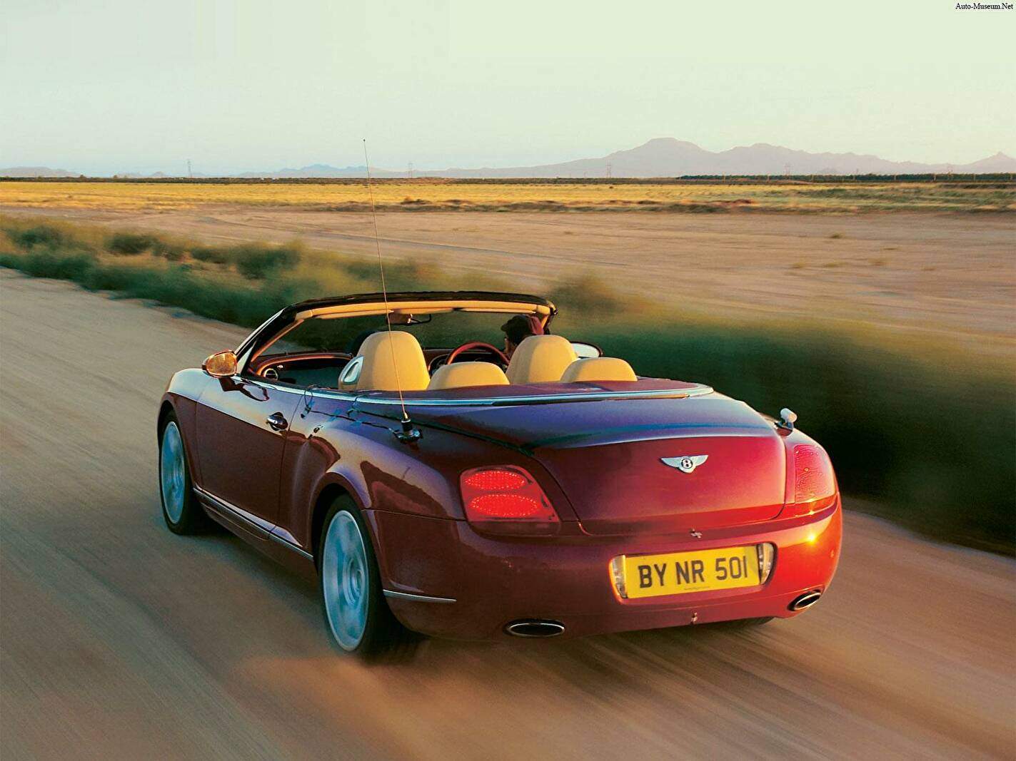 Bentley Continental GTC (2006-2012),  ajouté par nicolasv94