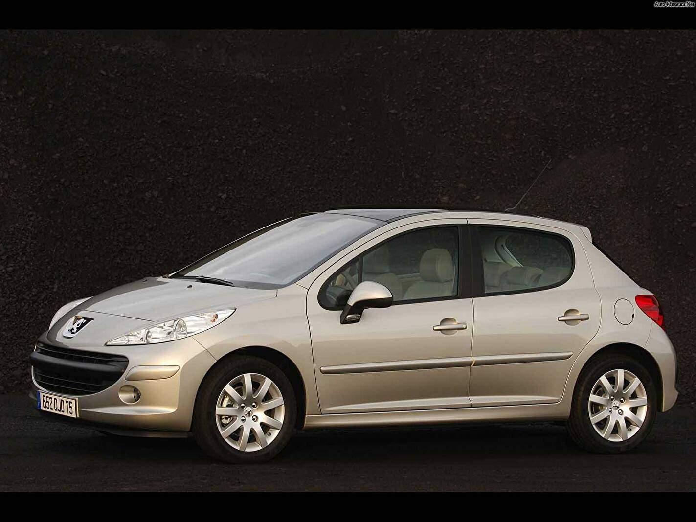 Peugeot 207 1.4 16v (2006-2007),  ajouté par lioenzo
