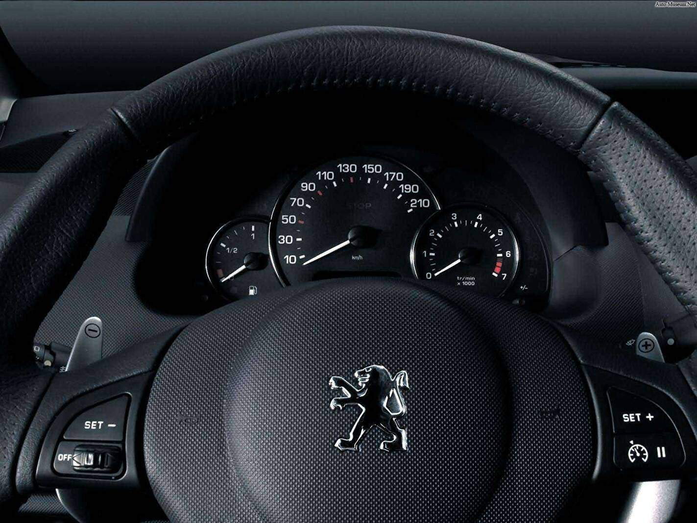 Peugeot 1007 1.4 HDi 70 (2005-2009),  ajouté par lioenzo