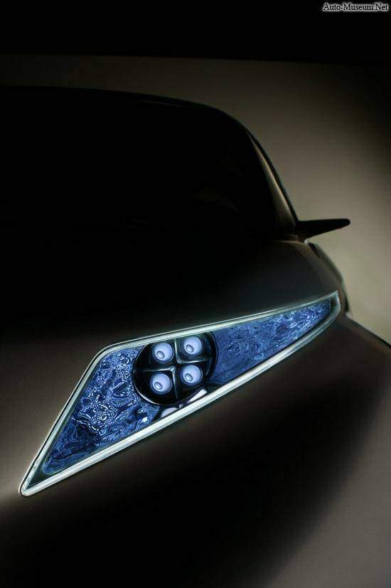 Nissan Mixim (2007),  ajouté par caillou