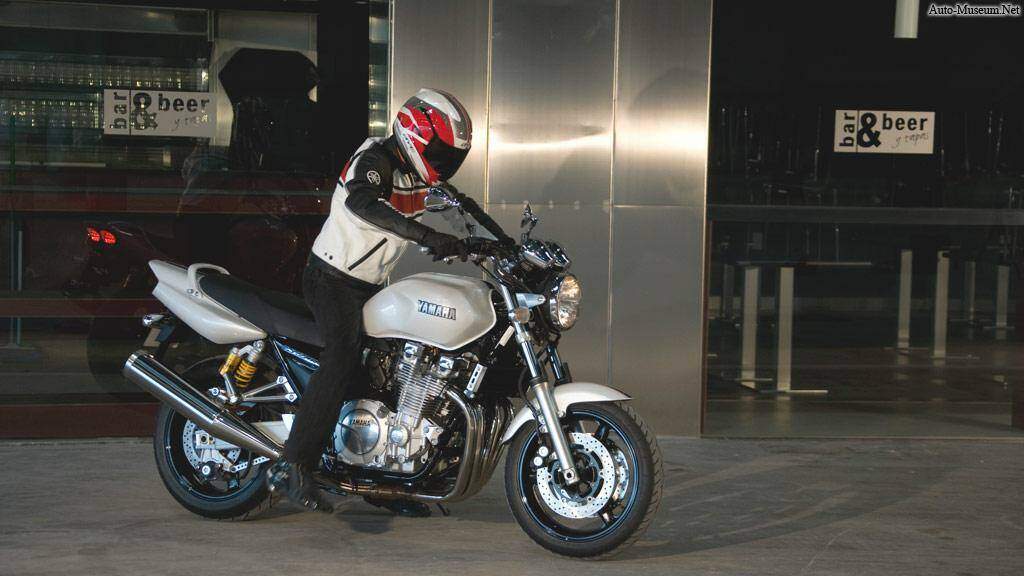 Yamaha XJR 1300 (2007),  ajouté par MissMP