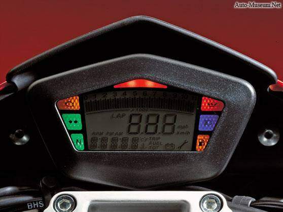 Ducati 1100 S Hypermotard (2007),  ajouté par MissMP