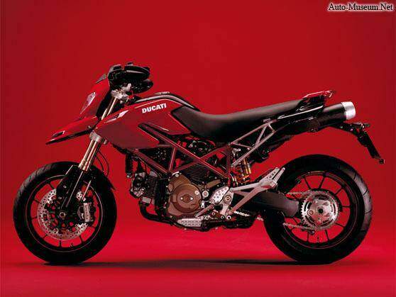 Ducati 1100 S Hypermotard (2007),  ajouté par MissMP