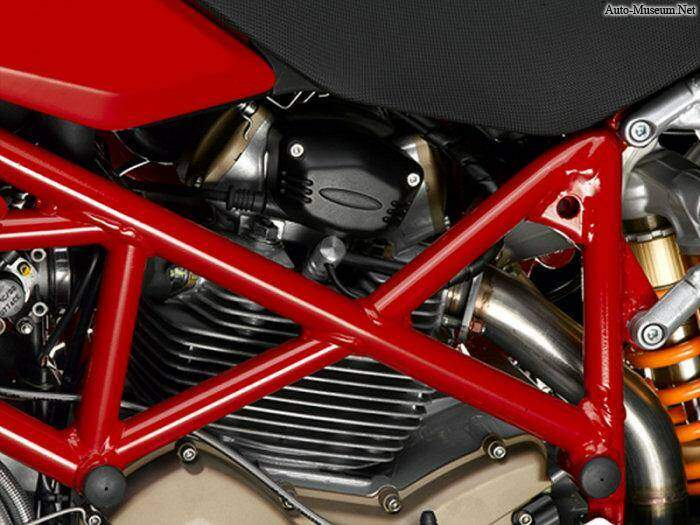 Ducati 1000 Hypermotard (2006),  ajouté par nothing