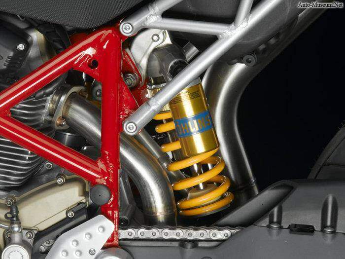 Ducati 1000 Hypermotard (2006),  ajouté par nothing