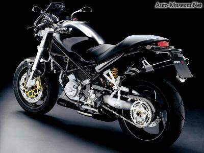 Ducati 1000 Monster (2003-2005),  ajouté par nothing
