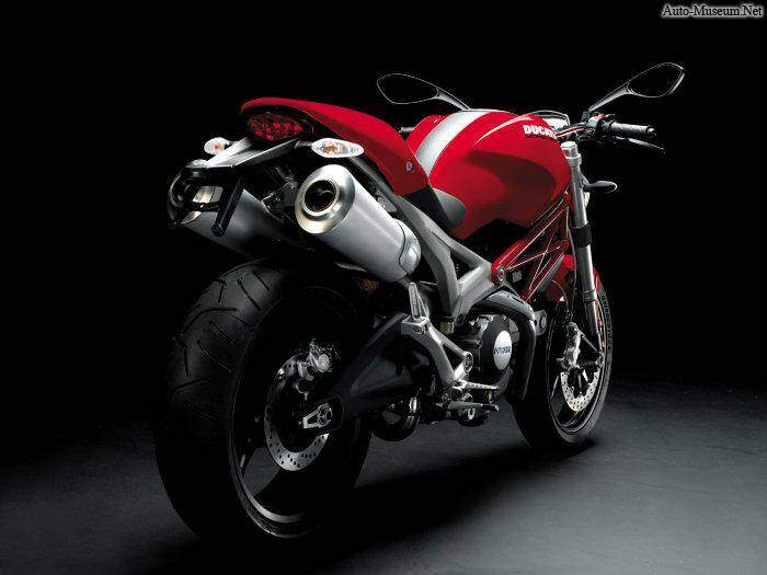 Ducati 696 Monster (2008),  ajouté par nothing