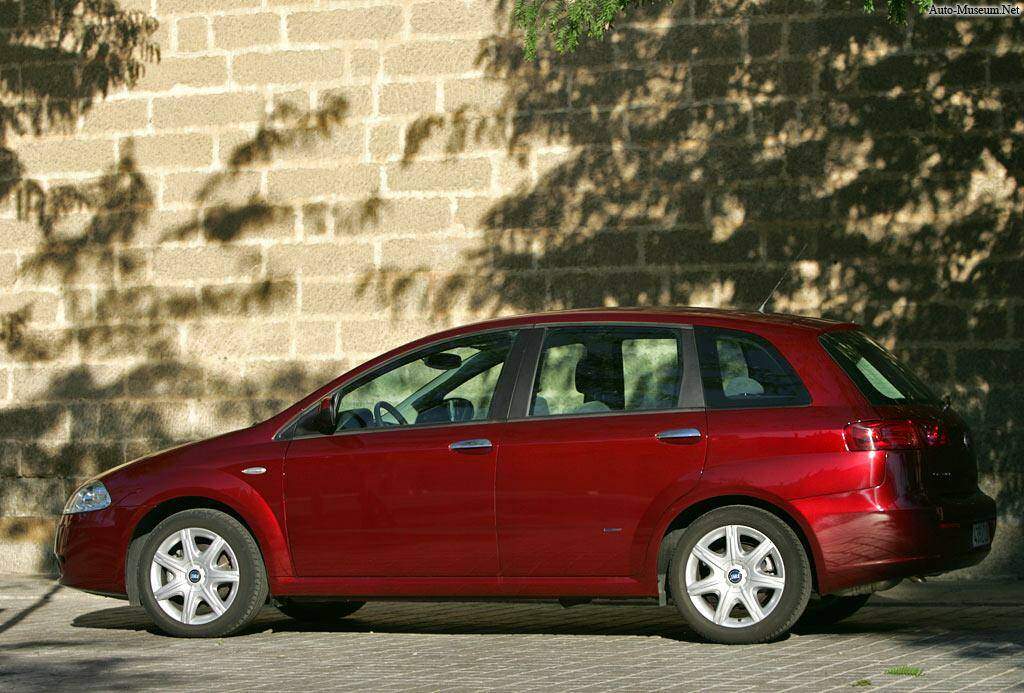 Fiat Croma II 1.9 Multijet 150 (2005-2010),  ajouté par caillou