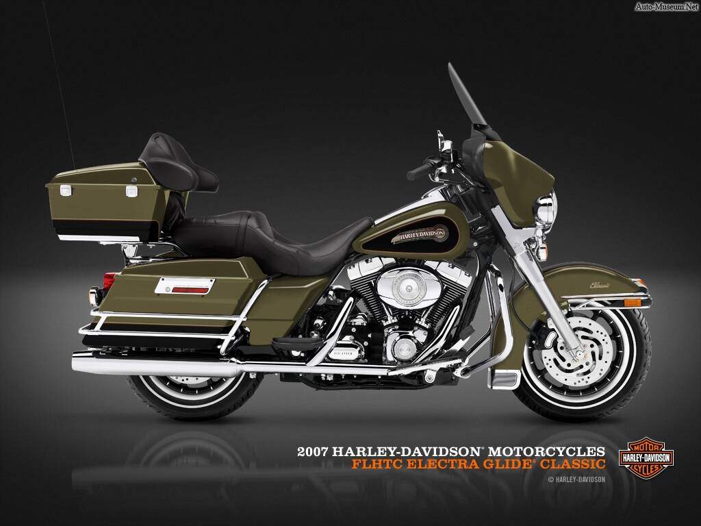 Harley-Davidson FLHTC Electra Glide Classic (2007),  ajouté par Manimal