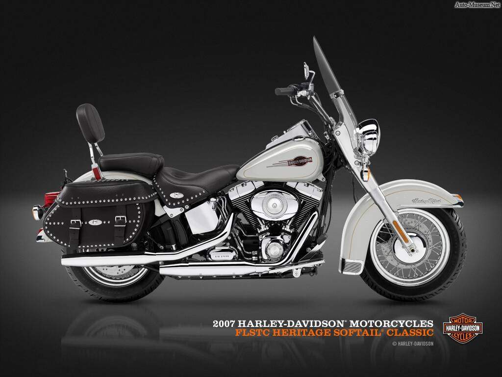 Harley-Davidson FLSTC Heritage Softail Classic (2007),  ajouté par Manimal