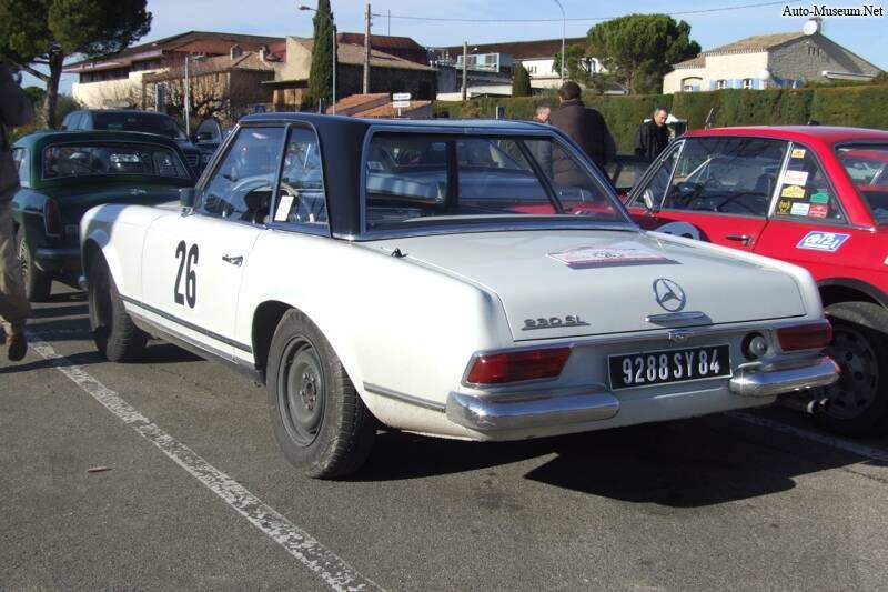 Mercedes-Benz 230 SL (W113) (1963-1967),  ajouté par manudup