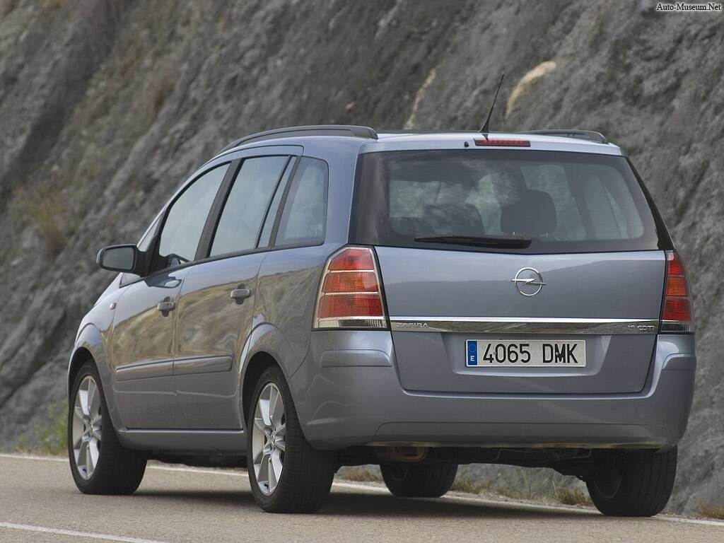 Opel Zafira II 1.9 CDTi 120 (2005-2010),  ajouté par caillou