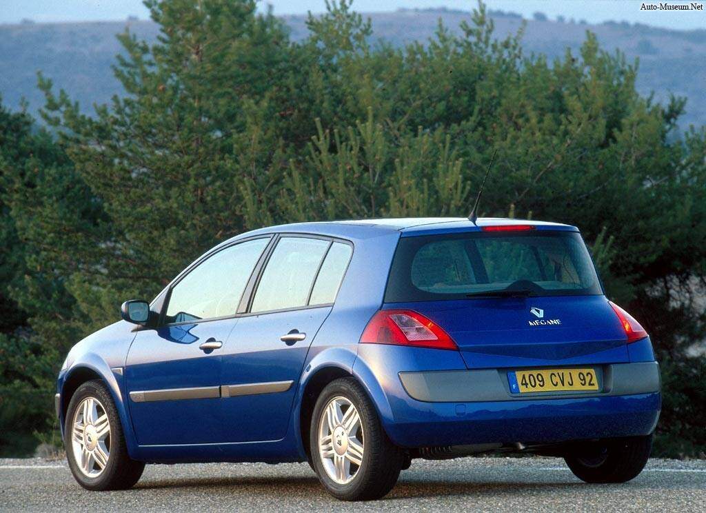 Renault Megane II 1.9 dCi 120 (Typ M) (2002-2006),  ajouté par caillou