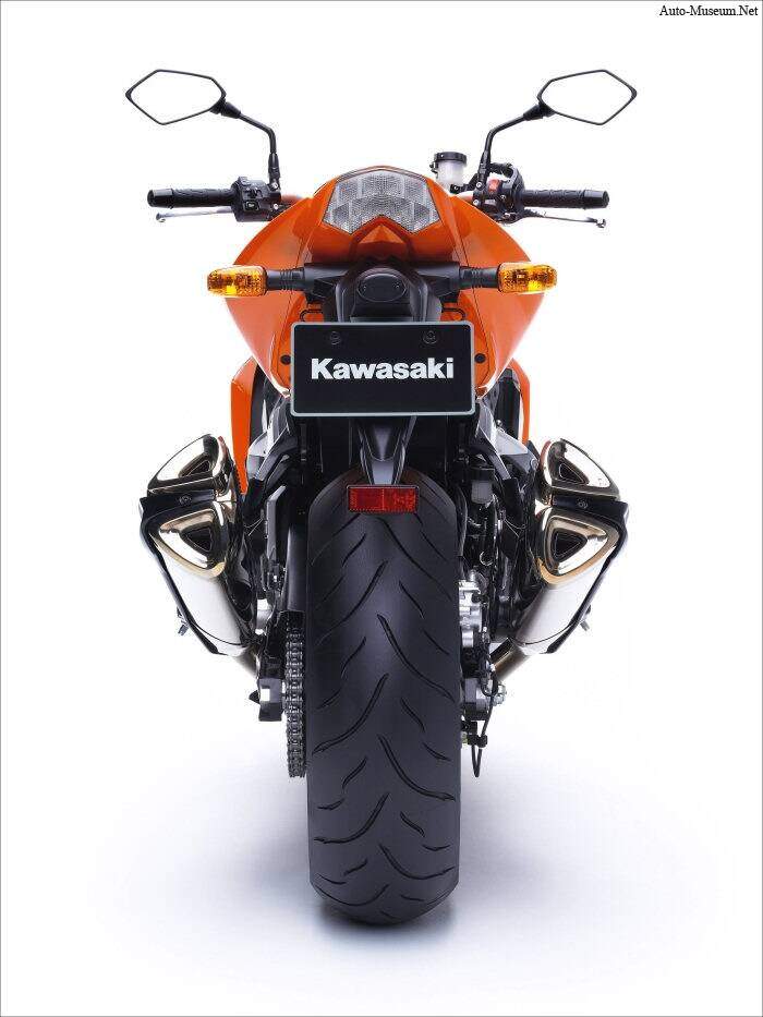 Kawasaki Z 1000 (2007),  ajouté par nothing