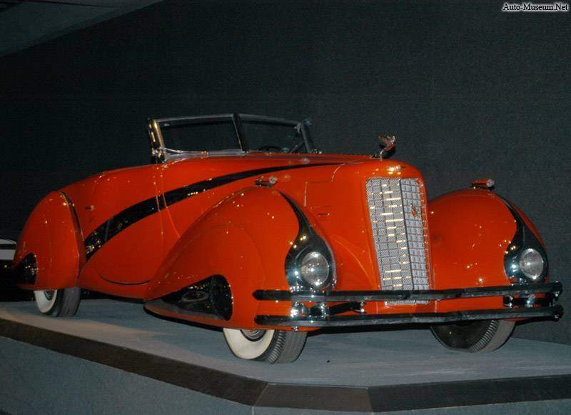 Cadillac V16 Hartmann Cabriolet (1935),  ajouté par fox58