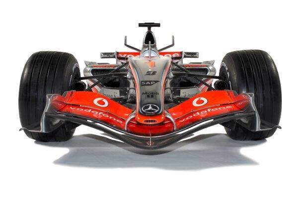 McLaren MP4-22 (2007),  ajouté par mclaren