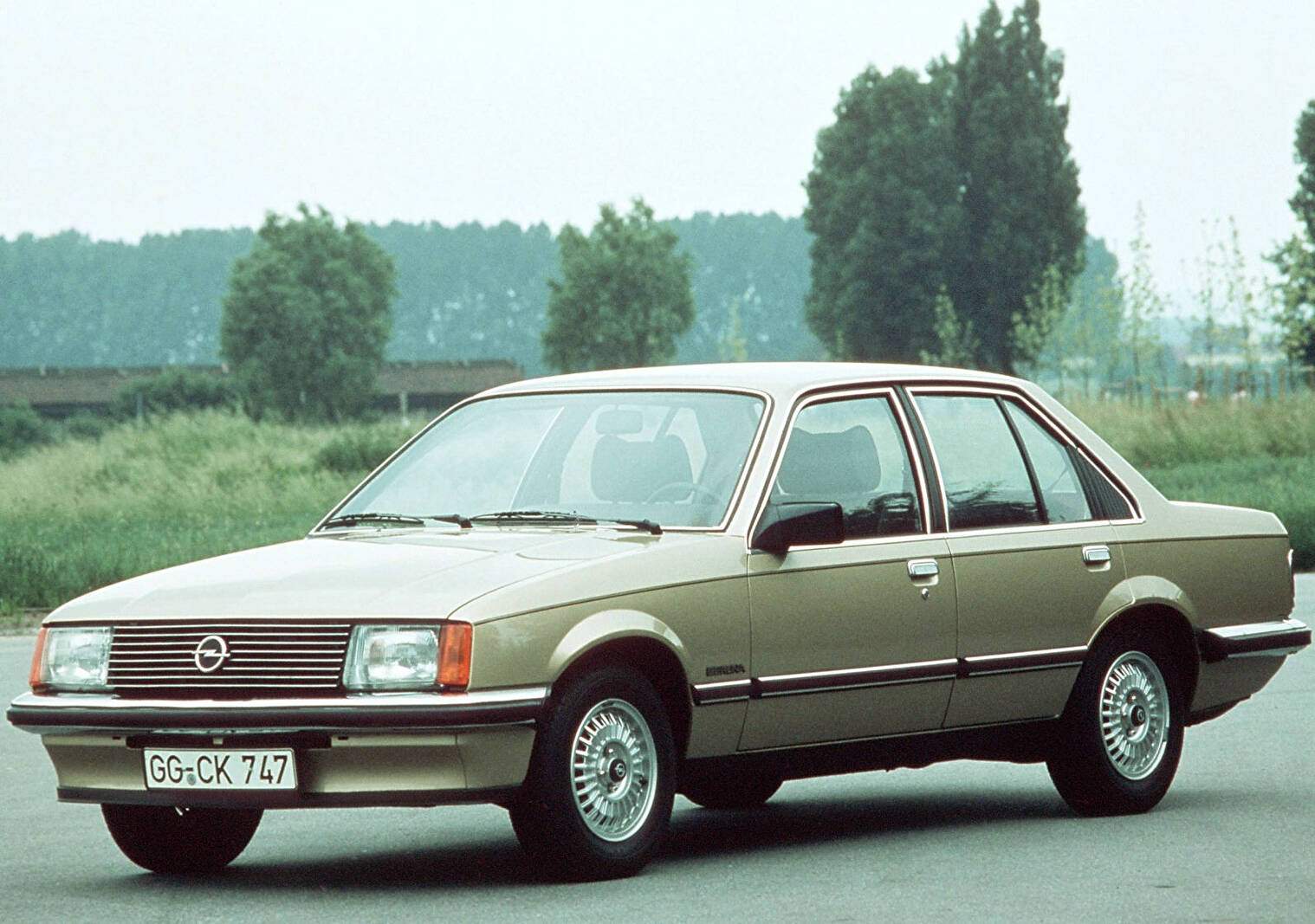 Opel Rekord VII 2.0E (E1) (1977-1982),  ajouté par bef00