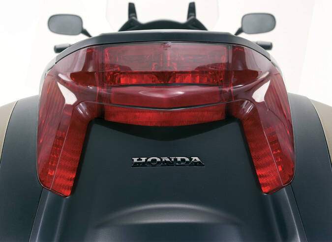 Honda Deauville (2007),  ajouté par riahclam