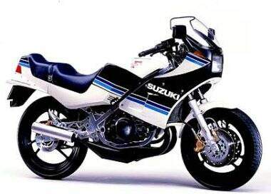 Suzuki RG 250 Gamma (1983-1987),  ajouté par nothing