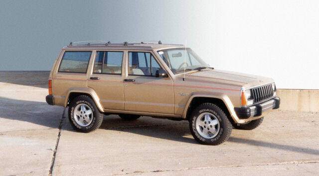 Jeep Cherokee II Court 2.1 TD (1985-1994),  ajouté par fox58