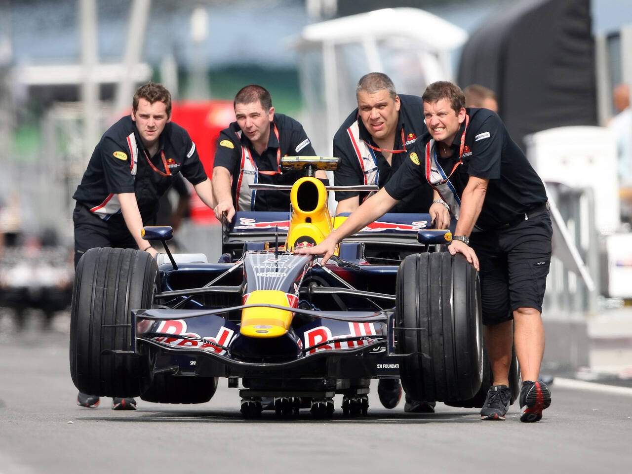 Red Bull Racing RB4 (2008),  ajouté par fox58