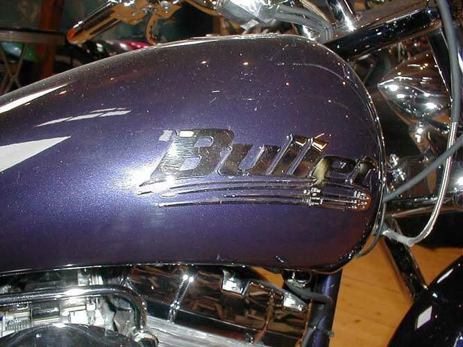 Hollister's Motorcycles Bullet (2003),  ajouté par MissMP