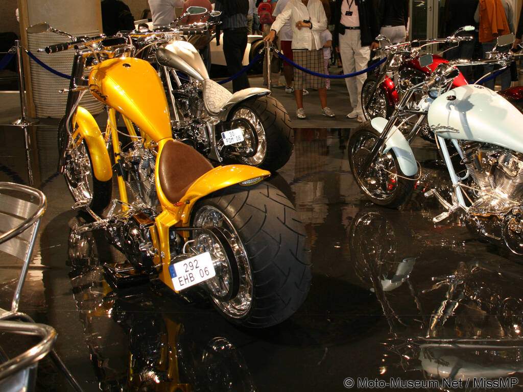 Hollister's Motorcycles Cash (2007),  ajouté par MissMP