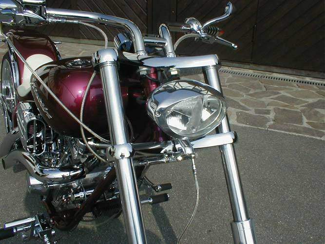 Hollister's Motorcycles Sprattin (2005),  ajouté par MissMP