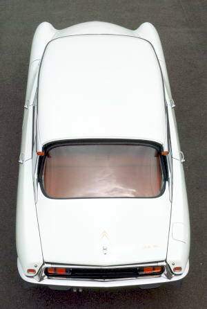Citroën DS 21 (1965-1967),  ajouté par fox58