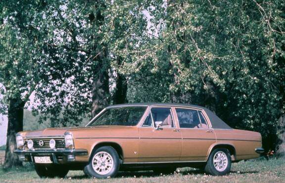 Opel Diplomat II 5.4 V8 (1969-1977),  ajouté par bef00