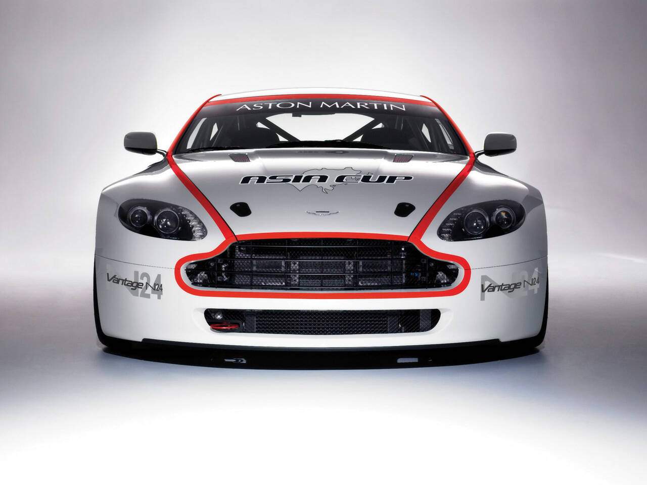 Aston Martin V8 Vantage N24 Asia Cup (2006-2008),  ajouté par rikart