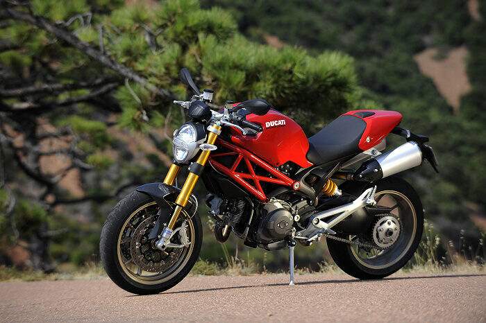 Ducati 1100 Monster (2009),  ajouté par nothing