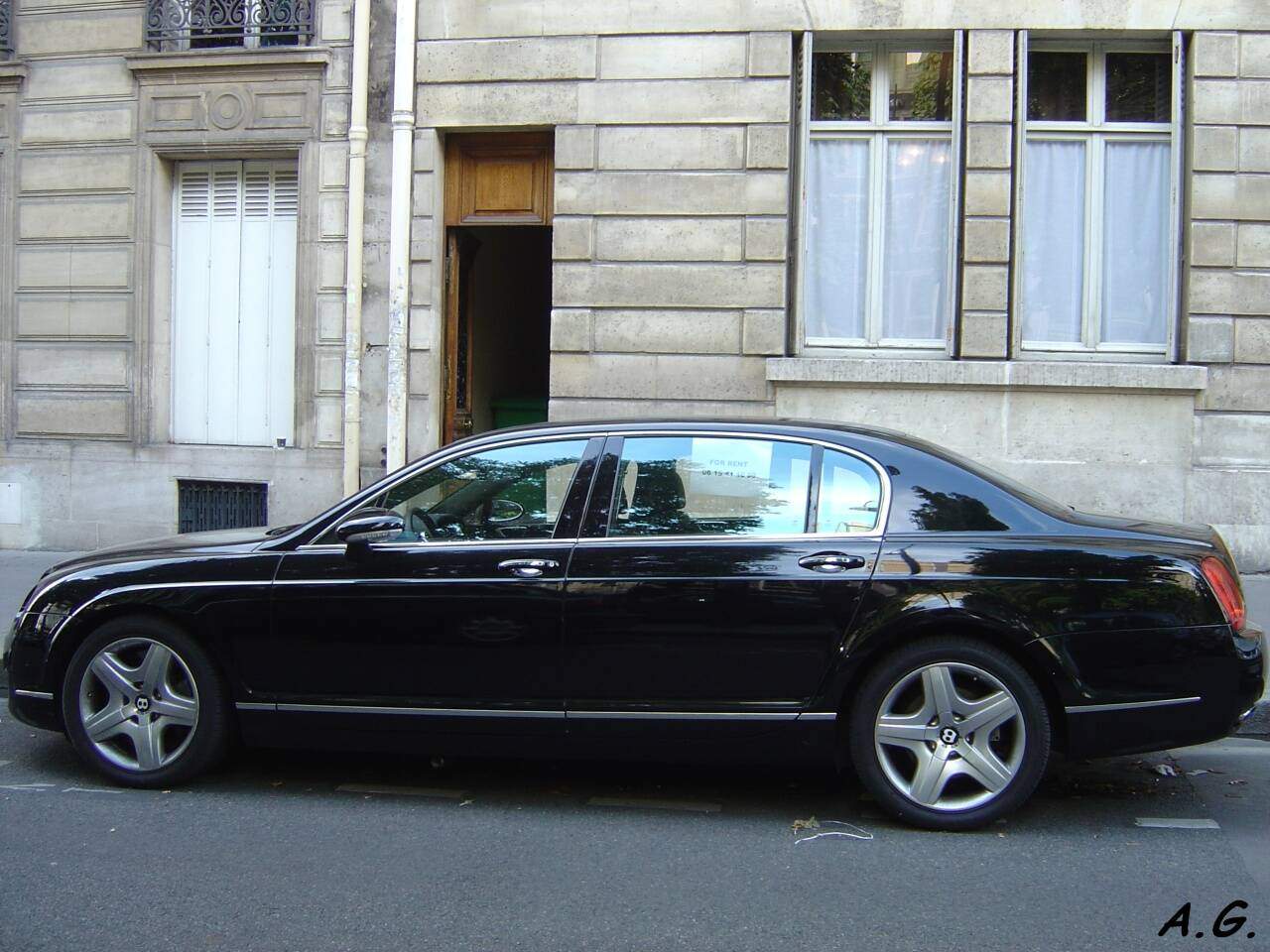 Bentley Continental Flying Spur (2005-2013),  ajouté par telkine