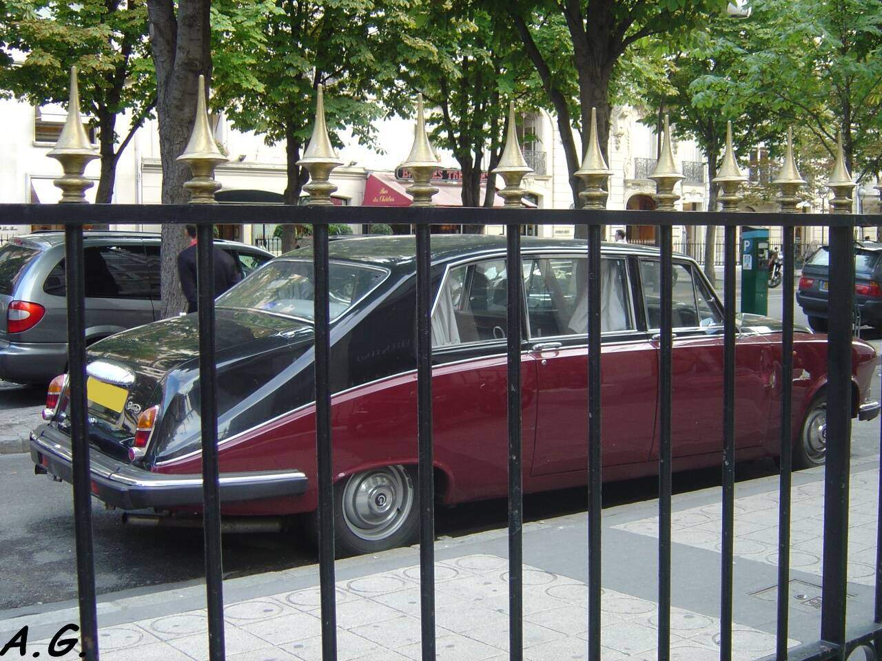 Daimler DS 420 Limousine (1968-1992),  ajouté par telkine