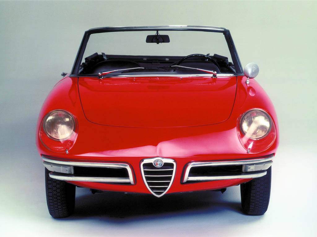 Alfa Romeo Spider 1600 Duetto (Séries I) (1966-1967),  ajouté par fox58