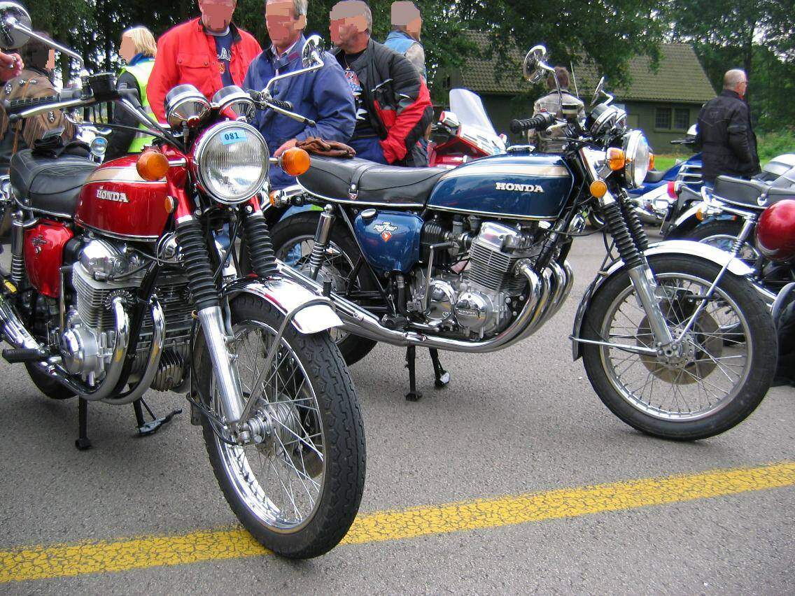 Honda CB 750 Four (1970-1976),  ajouté par choupette53
