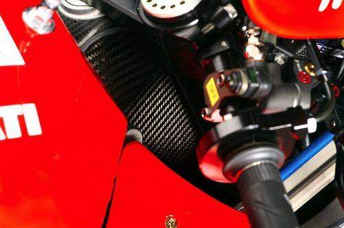 Ducati Desmosedici GP9 Team Ducati Corse (2009),  ajouté par nothing