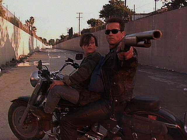 Motos de films : Harley-Davidson Fat Boy: Terminator 2, le jugement dernier (1992),  ajouté par choupette53