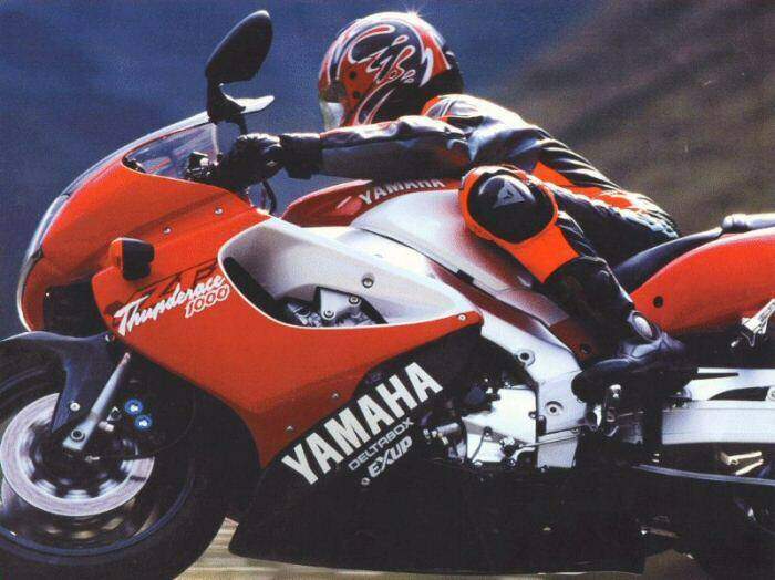 Yamaha YZF 1000 Thunderace (1996-2002),  ajouté par nothing
