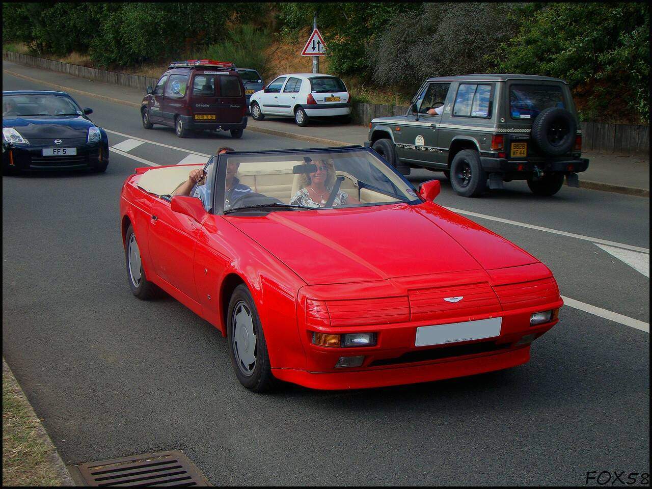 Aston Martin V8 Volante Zagato (1987-1988),  ajouté par fox58