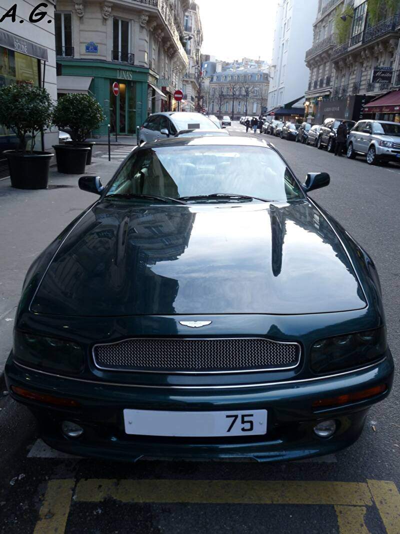 Aston Martin V8 Coupé 5.3 (1996-2000),  ajouté par telkine