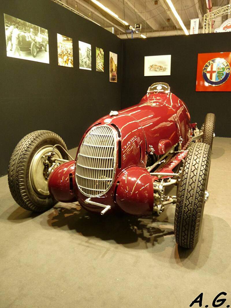 Alfa Romeo 12C 36 (1936),  ajouté par telkine
