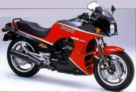 Kawasaki GPZ 900 R Ninja (1984-1989),  ajouté par ppz21