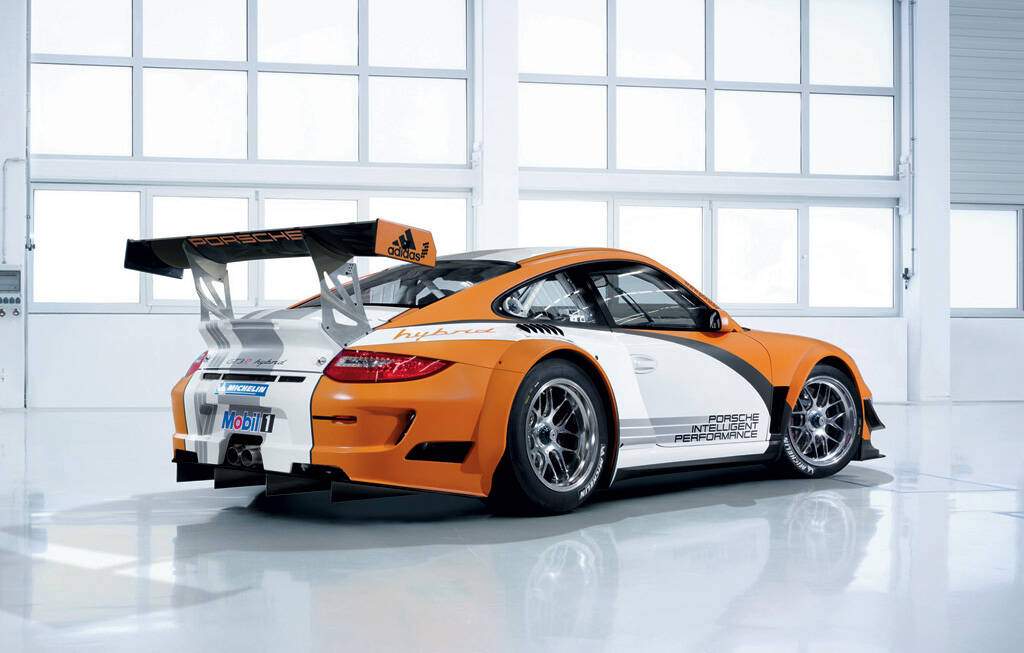 Porsche 911 GT3 R Hybrid Concept (2010),  ajouté par fox58