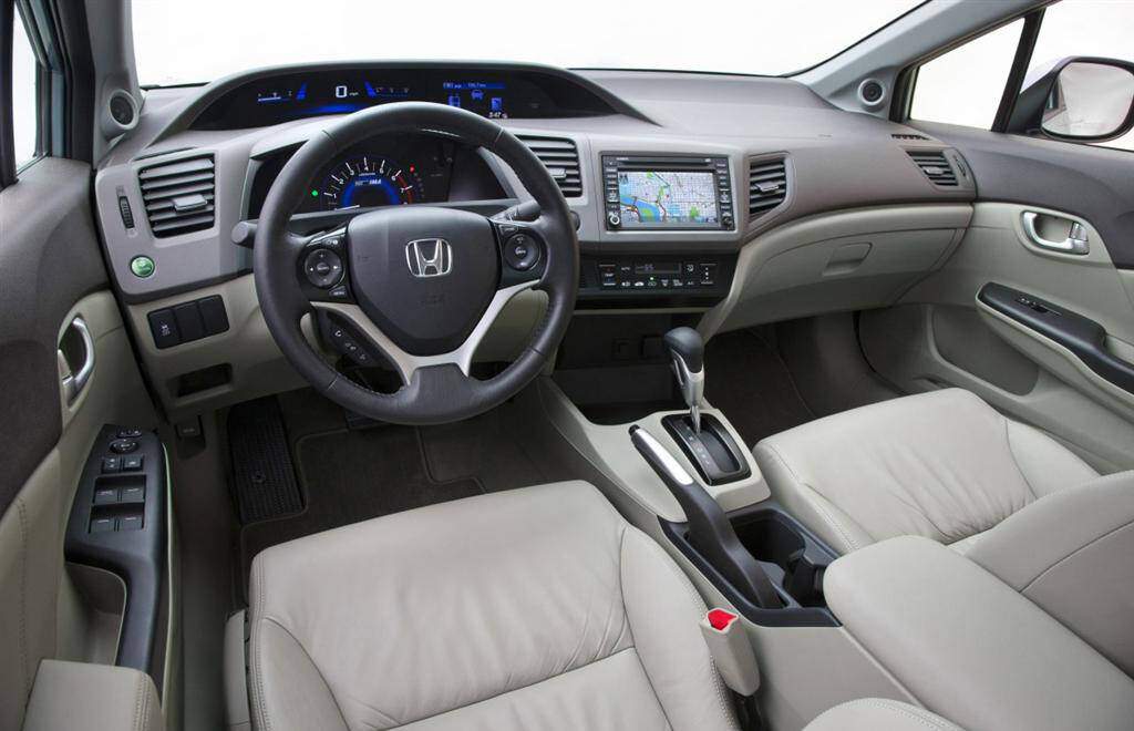 Honda Civic IX Sedan Hybrid (2012-2015),  ajouté par fox58